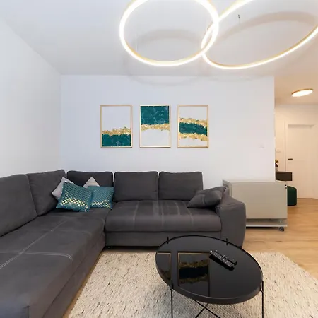 Apartment Dispetto In Old Zadar